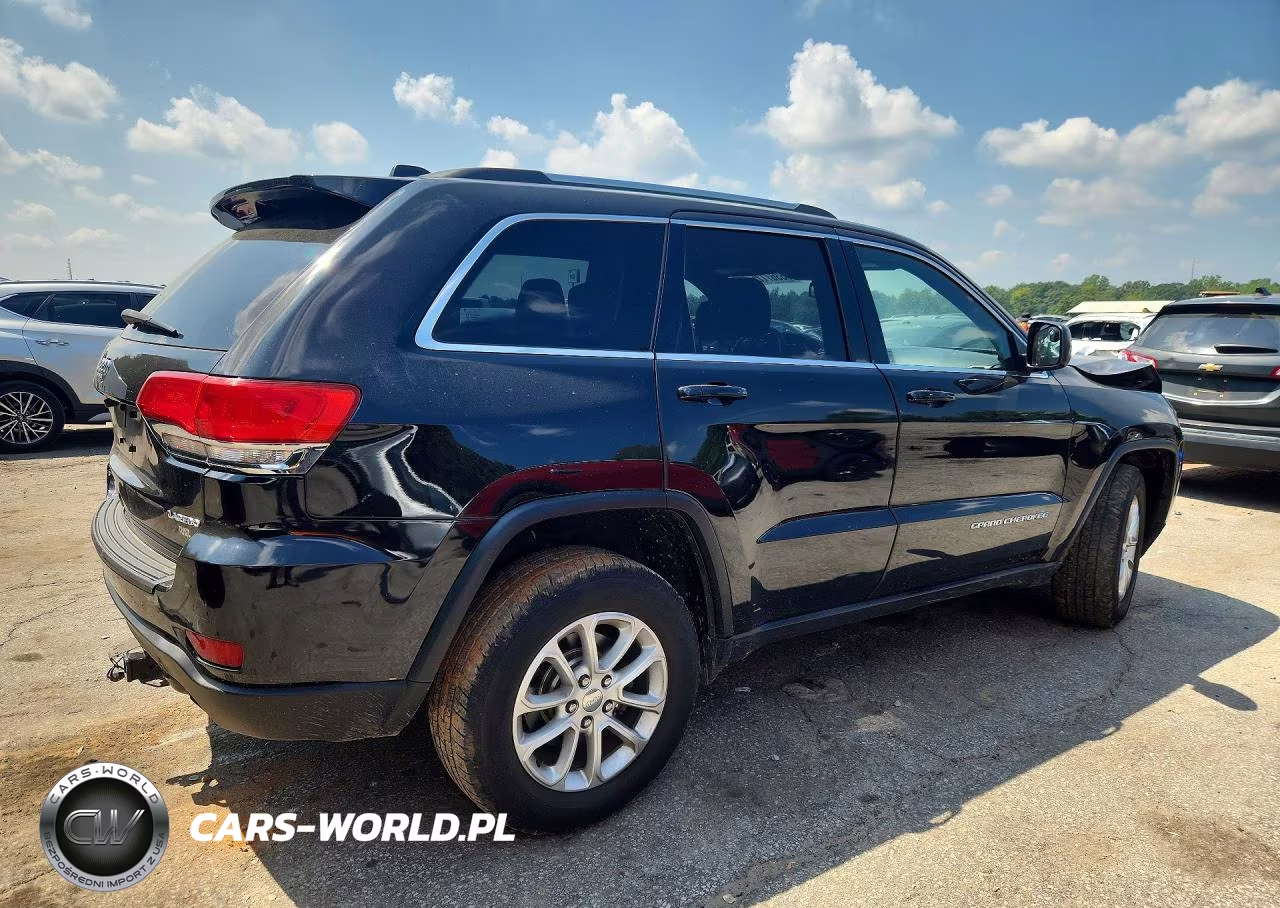 2015 Jeep Grand Cherokee Laredo VIN:1C4RJFAG8FC814424 - 3