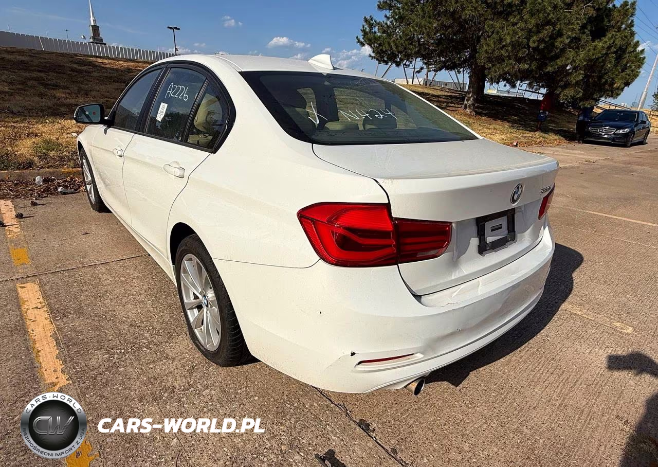2017 BMW 320 I VIN:WBA8E1G37HNU16973 - 3