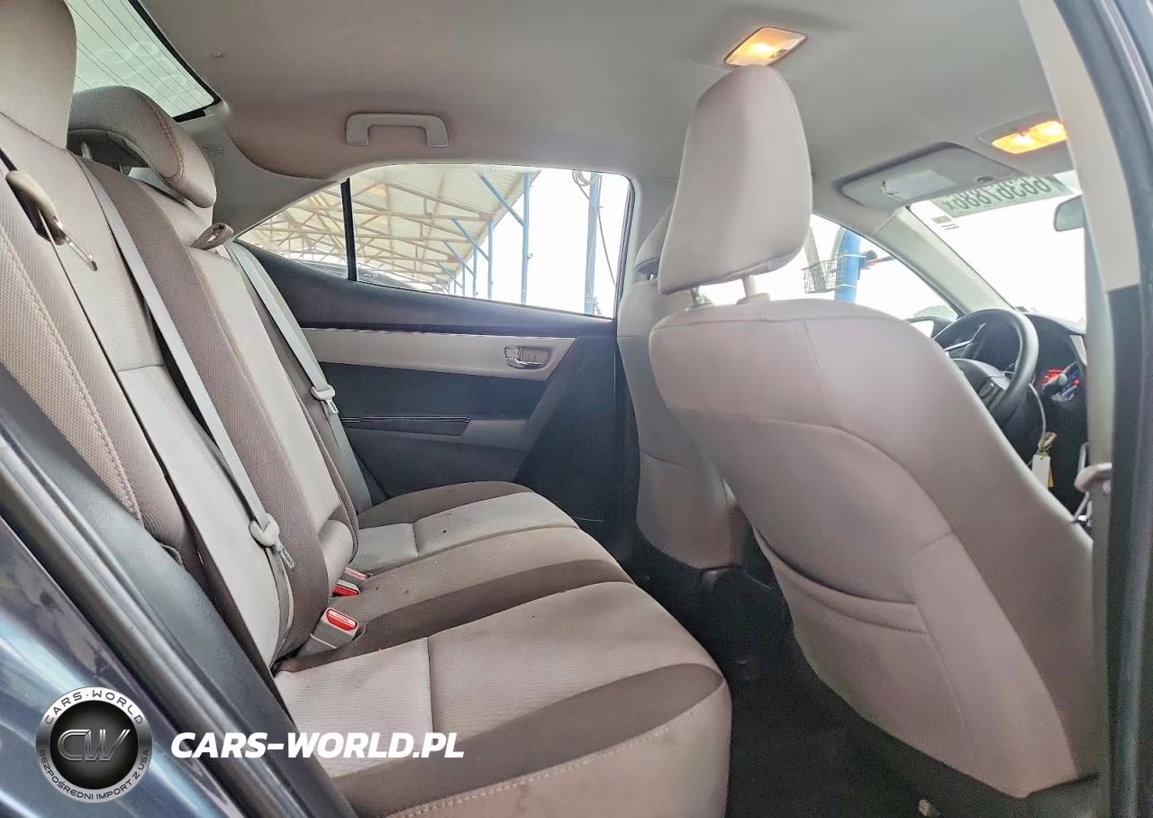 2018 Toyota Corolla Le VIN:2T1BURHE4JC032278 - 10