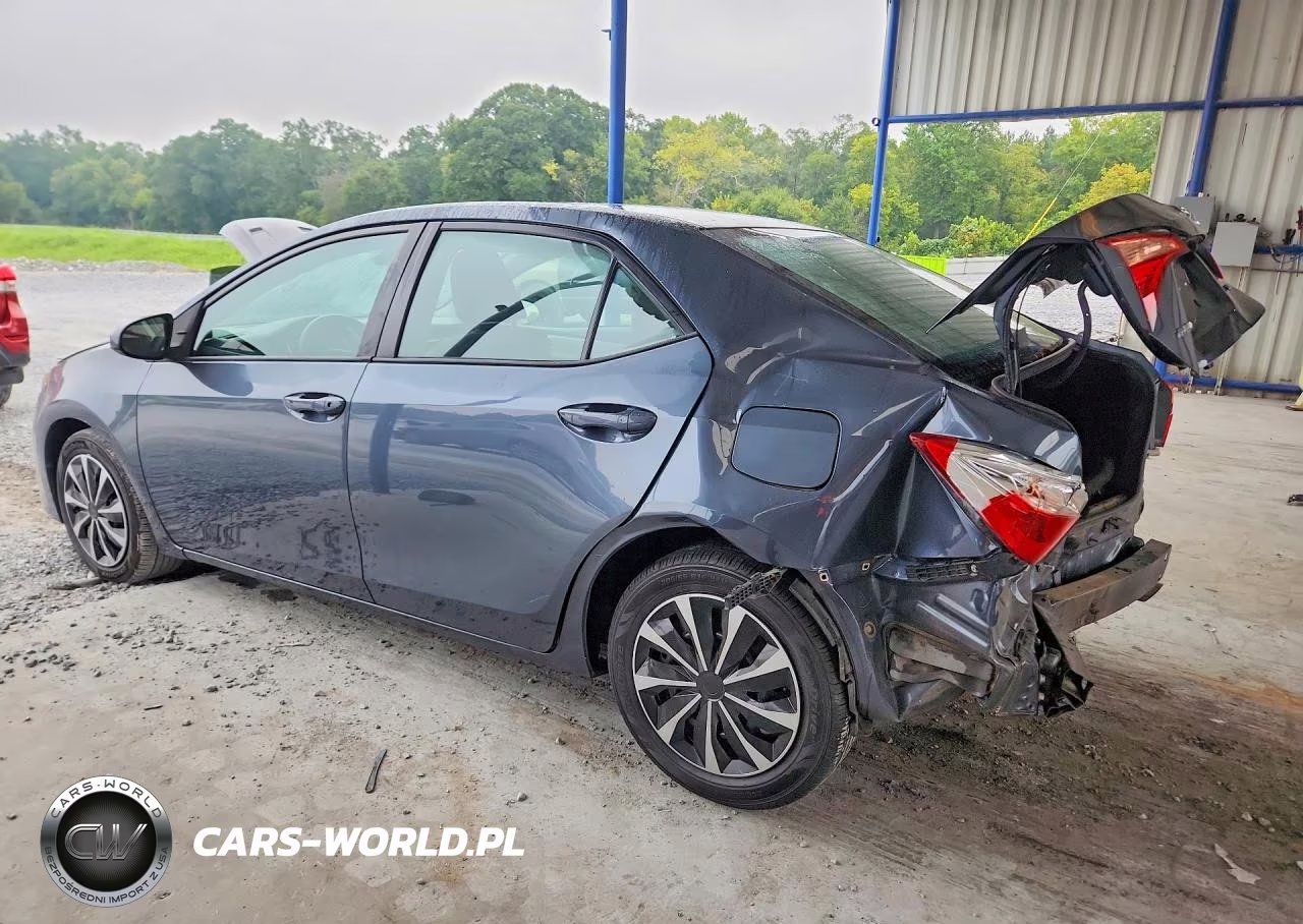 2018 Toyota Corolla Le VIN:2T1BURHE4JC032278 - 2