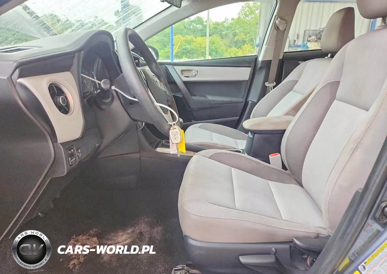 2018 Toyota Corolla Le VIN:2T1BURHE4JC032278 - 7