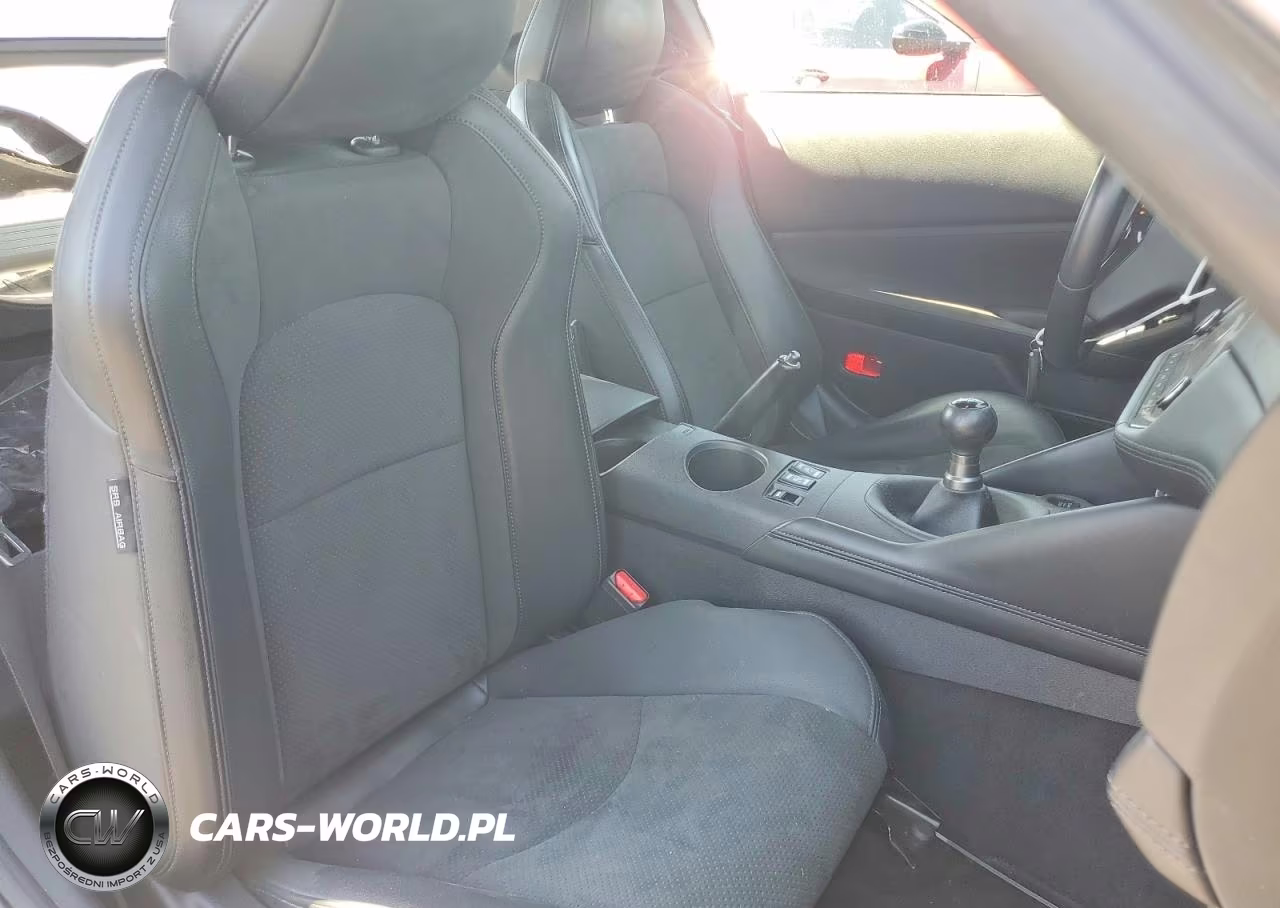 2024 Nissan Z Performance VIN:JN1BZ4BH2RM363238 - 10