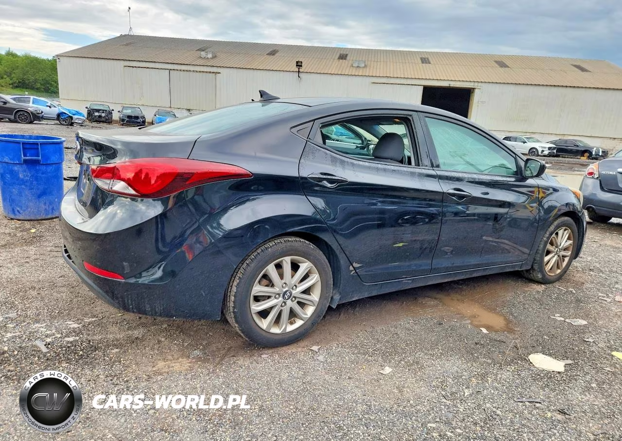 2014 Hyundai Elantra Se VIN:5NPDH4AE2EH481486 - 3