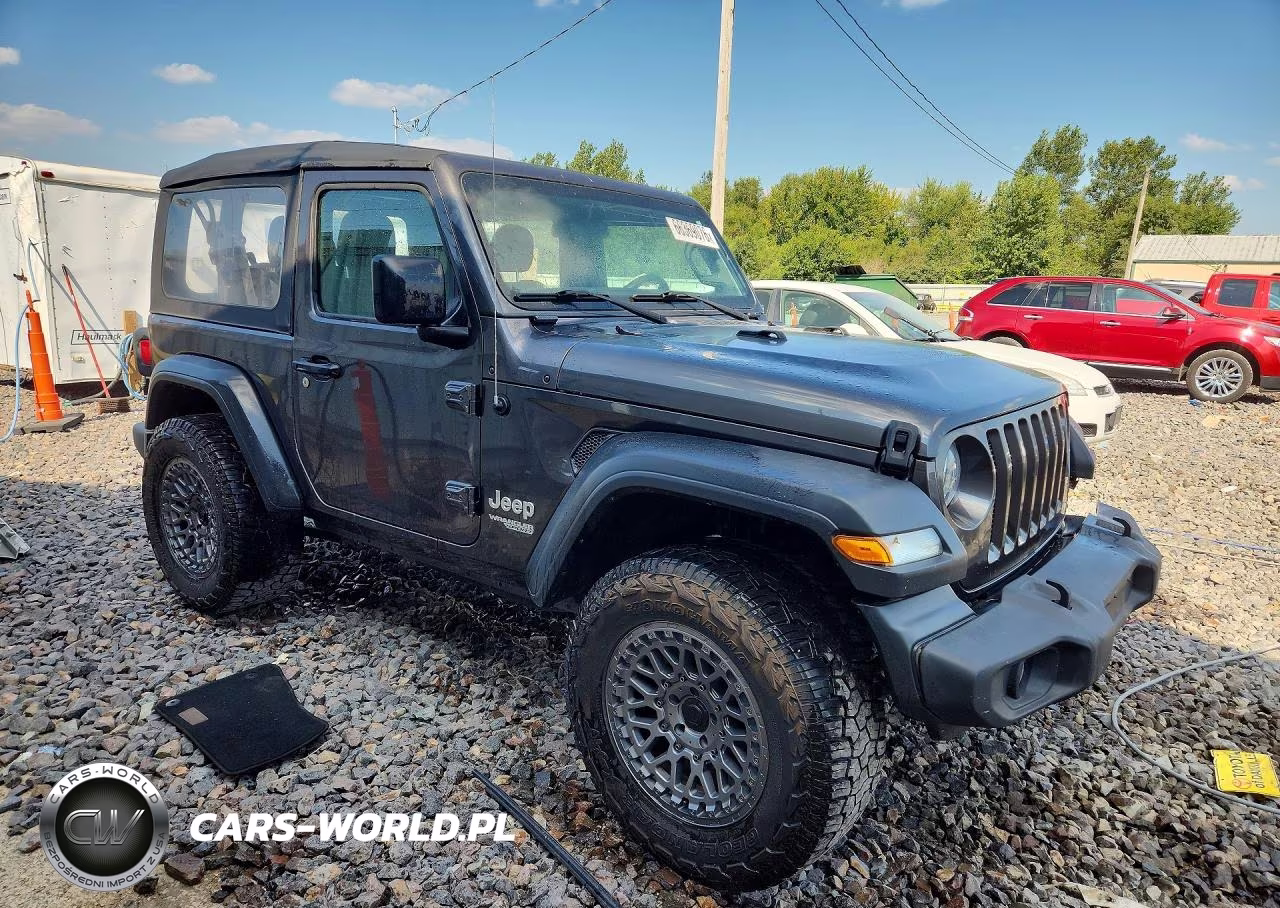 2018 Jeep Wrangler Sport VIN:1C4GJXAG9JW257799 - 4
