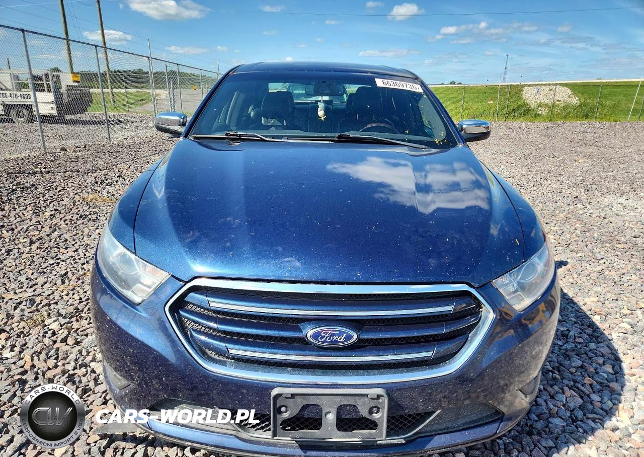 2016 Ford Taurus Limited VIN:1FAHP2F80GG107807 - 5