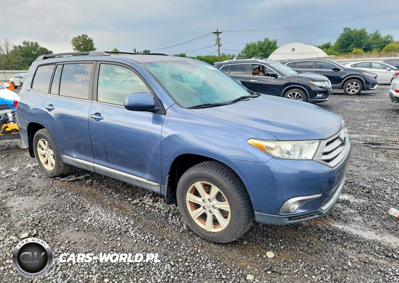 2013 Toyota Highlander Se VIN:5TDBK3EH4DS213927 - 4