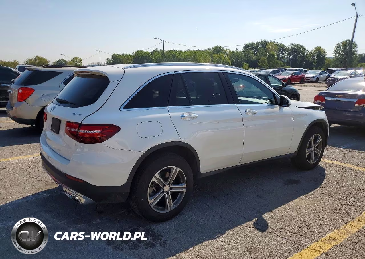 2017 Mercedes-Benz Glc 300 4Matic VIN:WDC0G4KB8HF158218 - 3