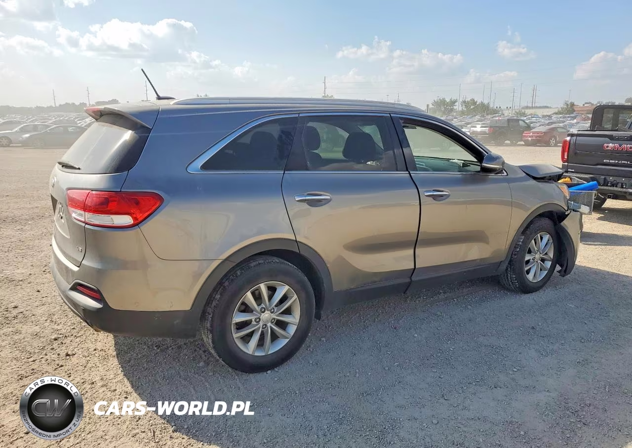 2016 Kia Sorento Lx V6 VIN:5XYPG4A58GG111024 - 3