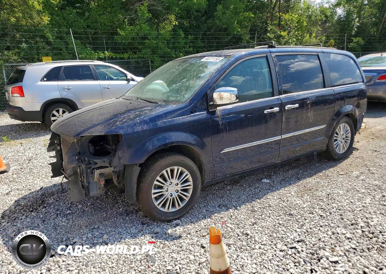 2013 Chrysler Town & Country Touring L – zdjęcie 1 z 13
