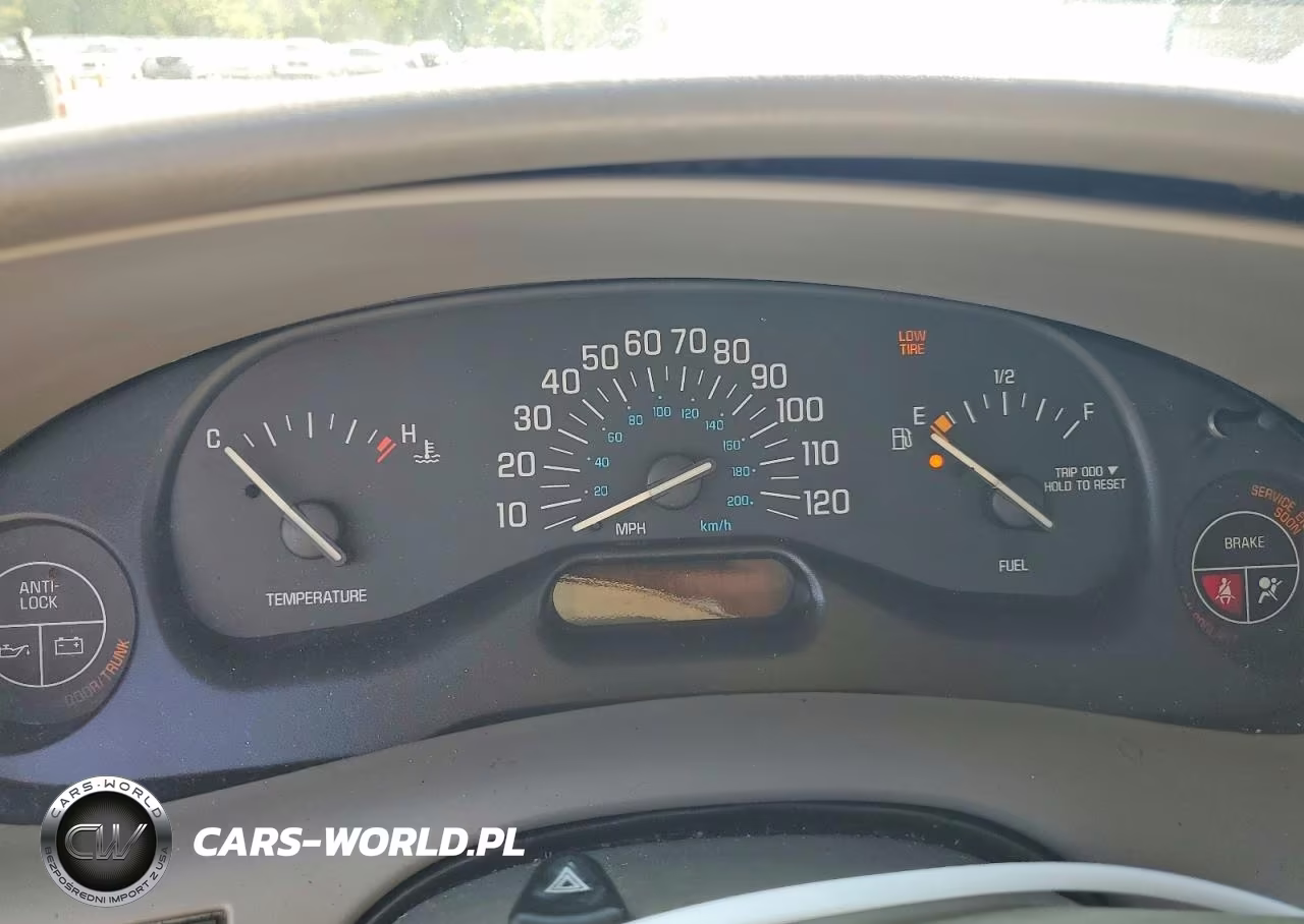 2001 Buick Century Custom VIN:2G4WS52JX11136175 - 9