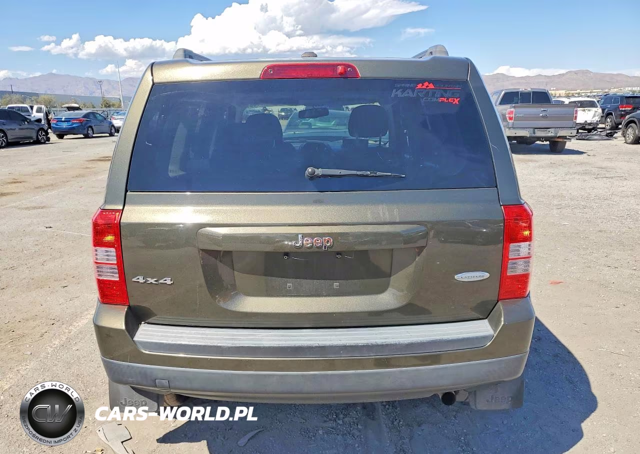 2015 Jeep Patriot Latitude VIN:1C4NJRFBXFD169766 - 6