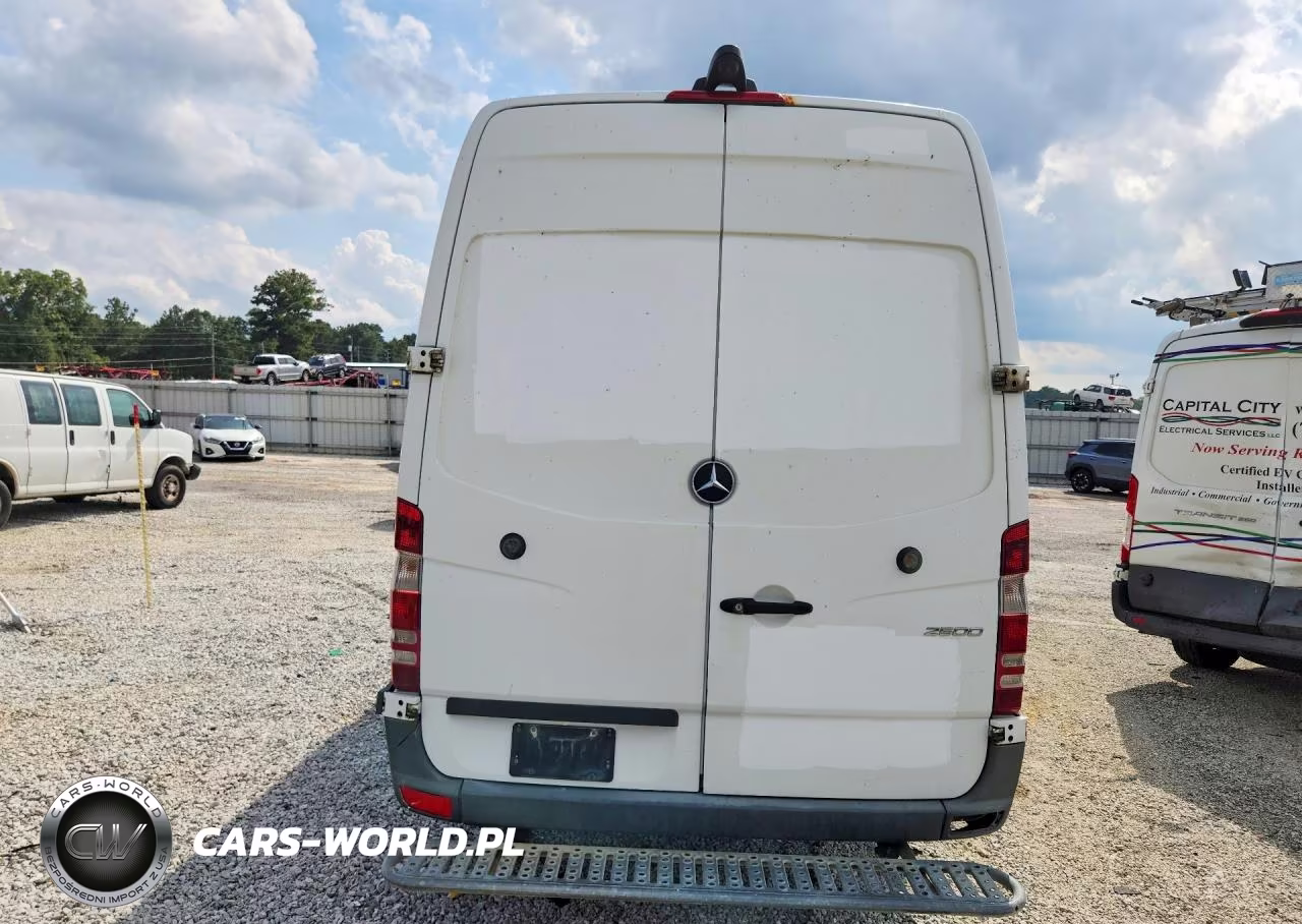 2018 Mercedes-Benz Sprinter 2500 VIN:WD3PE8CD0JP595609 - 6