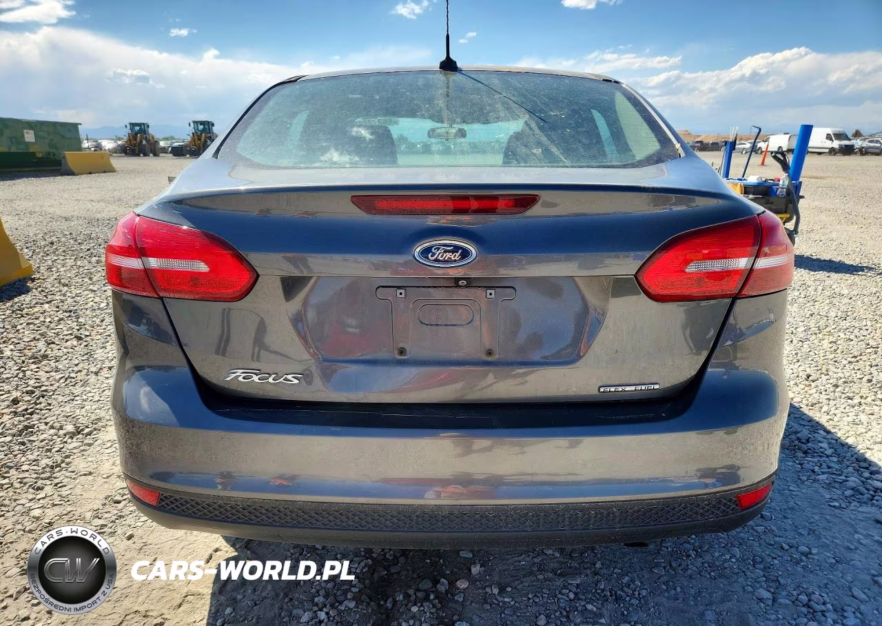 2016 Ford Focus S VIN:1FADP3E2XGL398907 - 6