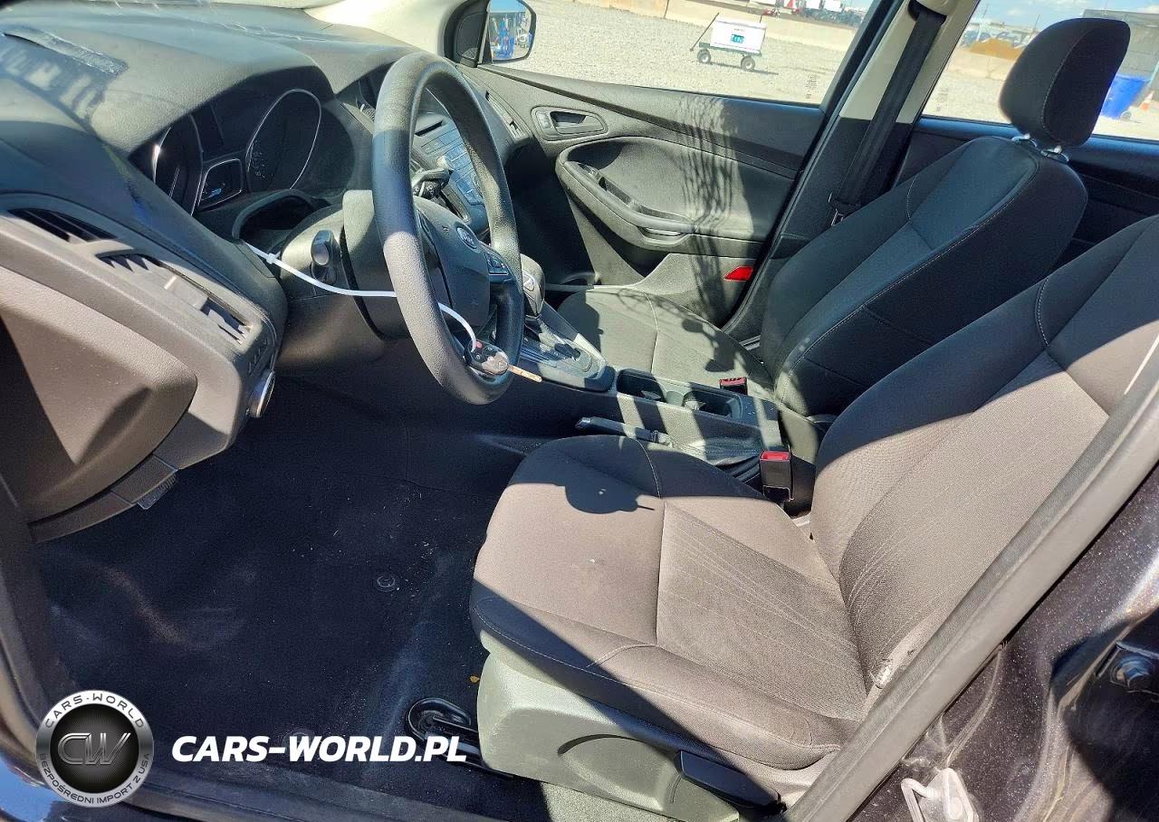 2016 Ford Focus S VIN:1FADP3E2XGL398907 - 7