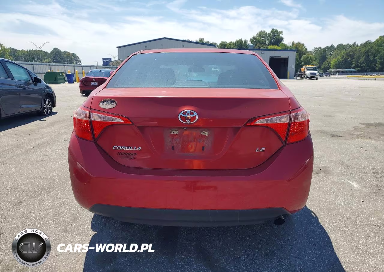 2018 Toyota Corolla Le VIN:5YFBURHE0JP749146 - 6