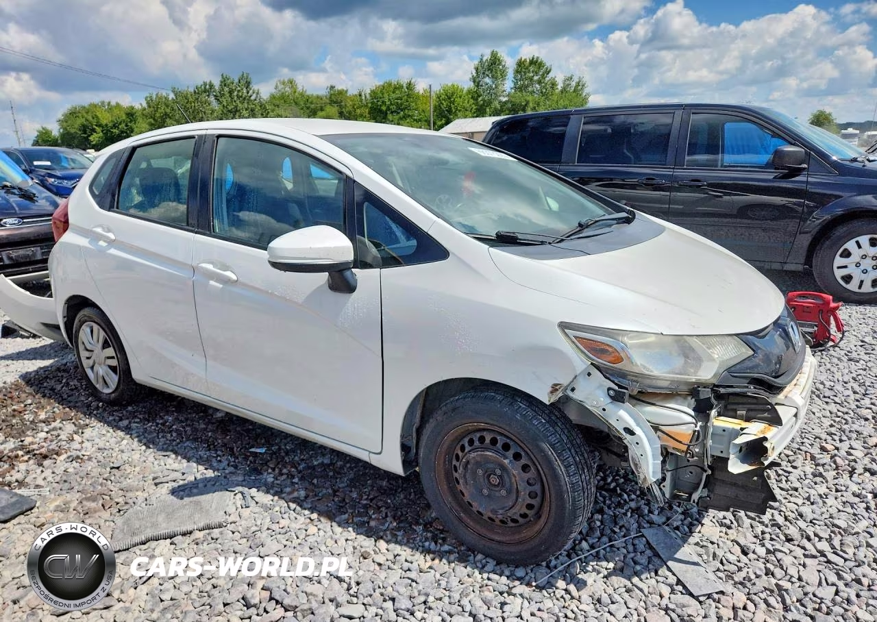 2017 Honda Fit Lx VIN:JHMGK5H54HS021809 - 4