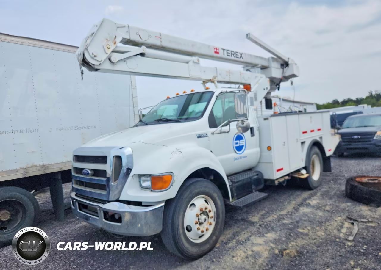 2008 Ford F650 Super - Bucket Truck – zdjęcie 1 z 12