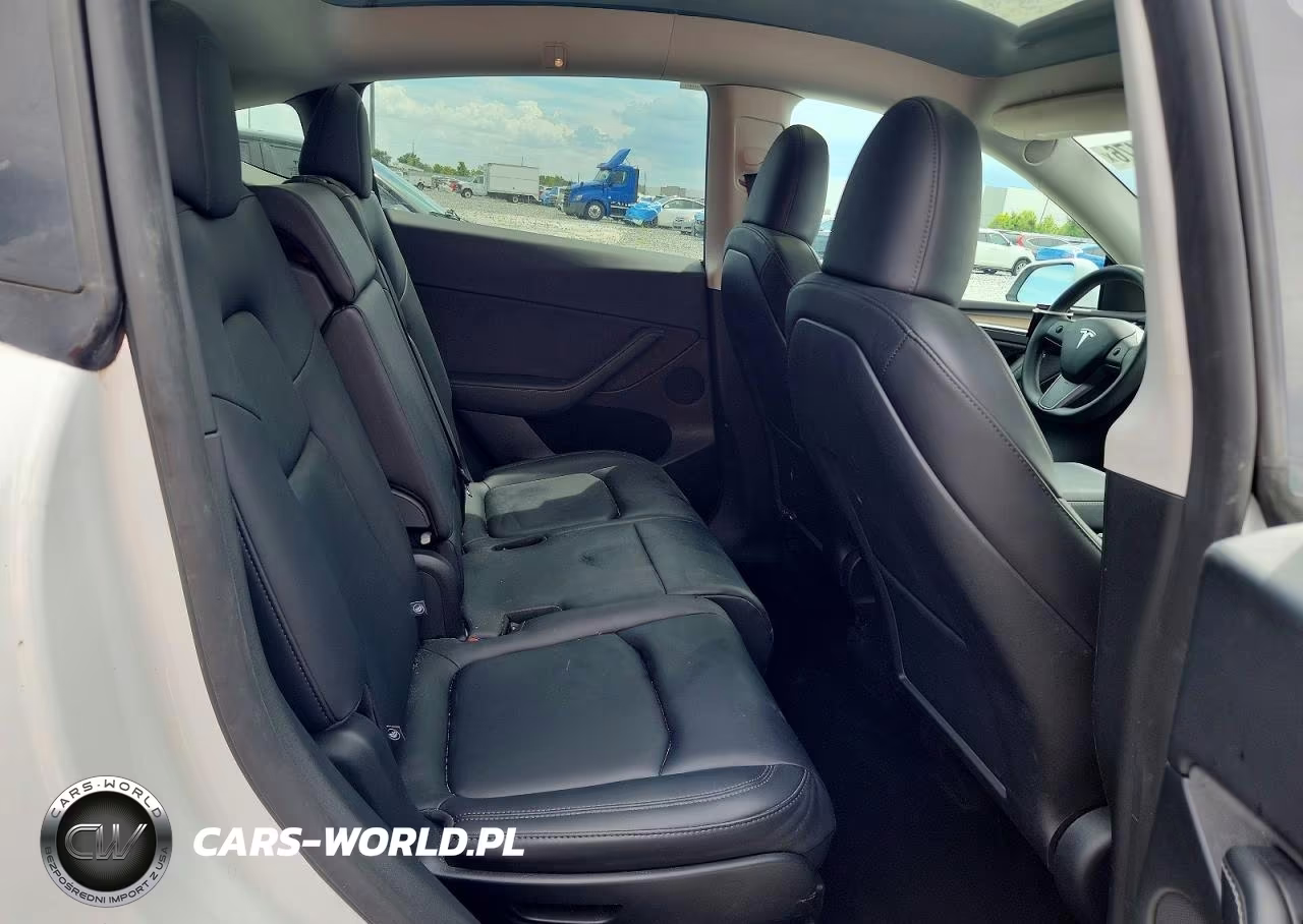 2023 Tesla Model Y VIN:7SAYGAEE1PF780520 - 10