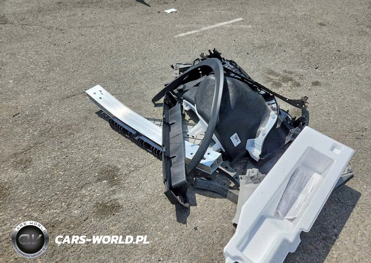 2025 Toyota Prius Plug-In Hybrid Se VIN:JTDACACU3S3045418 - 12