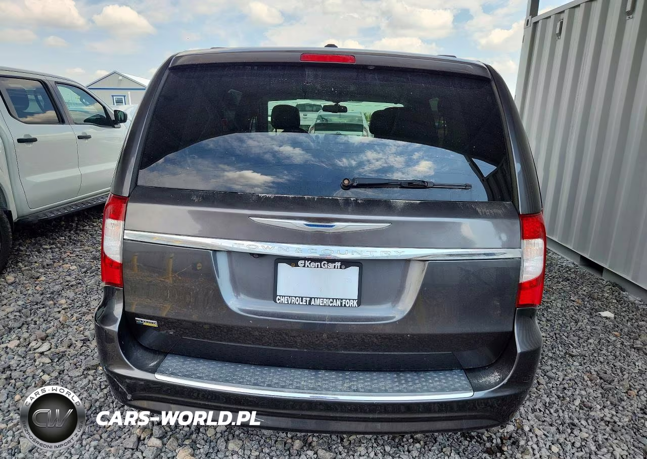 2016 Chrysler Town & Country Touring VIN:2C4RC1BG1GR110540 - 6