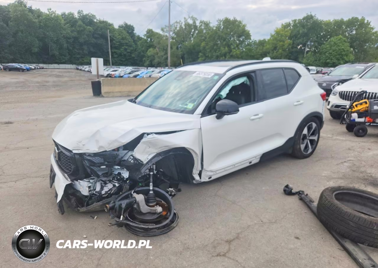 2026 Volvo Xc40 Plus – zdjęcie 1 z 14