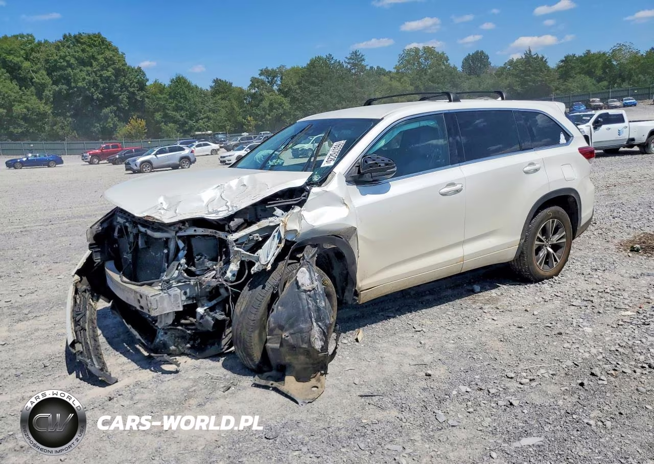 2017 Toyota Highlander Le Plus VIN:5TDZZRFHXHS216705 - 1
