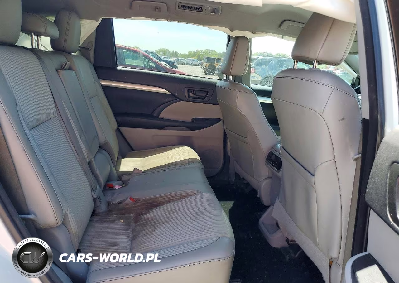 2017 Toyota Highlander Le Plus VIN:5TDZZRFHXHS216705 - 11