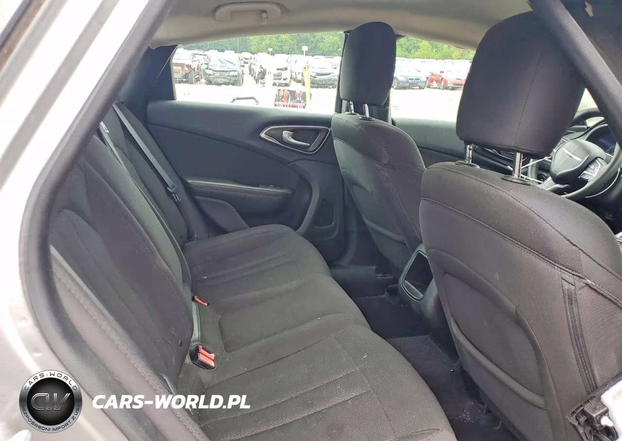 2015 Chrysler 200 Limited VIN:1C3CCCAB1FN740856 - 10