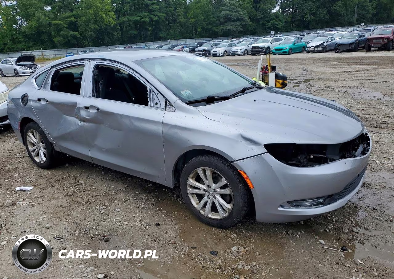 2015 Chrysler 200 Limited VIN:1C3CCCAB1FN740856 - 4