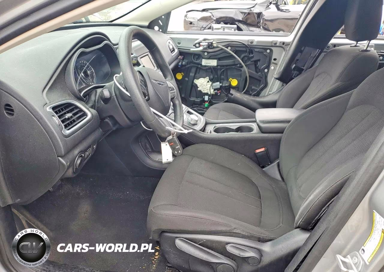 2015 Chrysler 200 Limited VIN:1C3CCCAB1FN740856 - 7