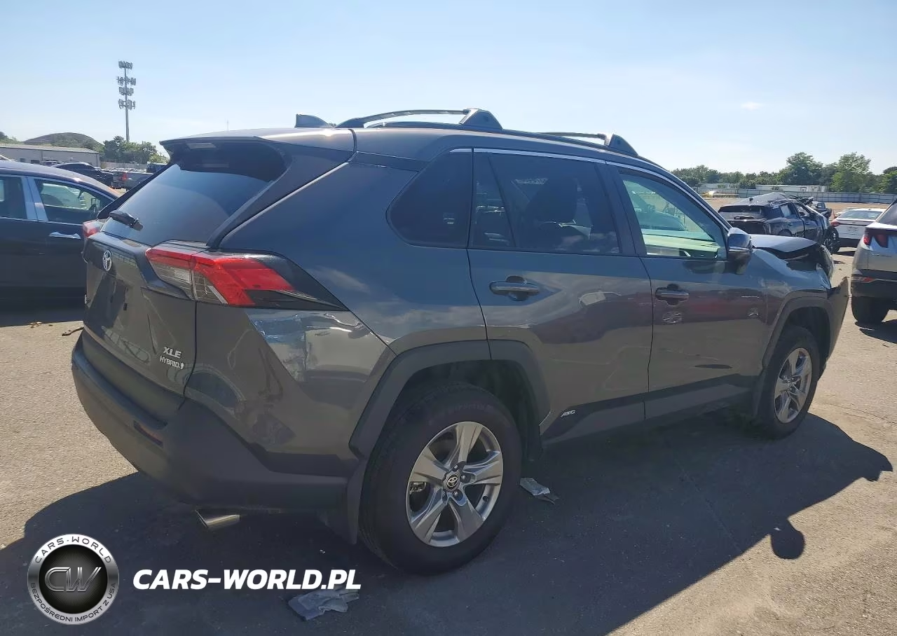 2024 Toyota Rav4 Hybrid Xle VIN:2T3RWRFV5RW234043 - 3