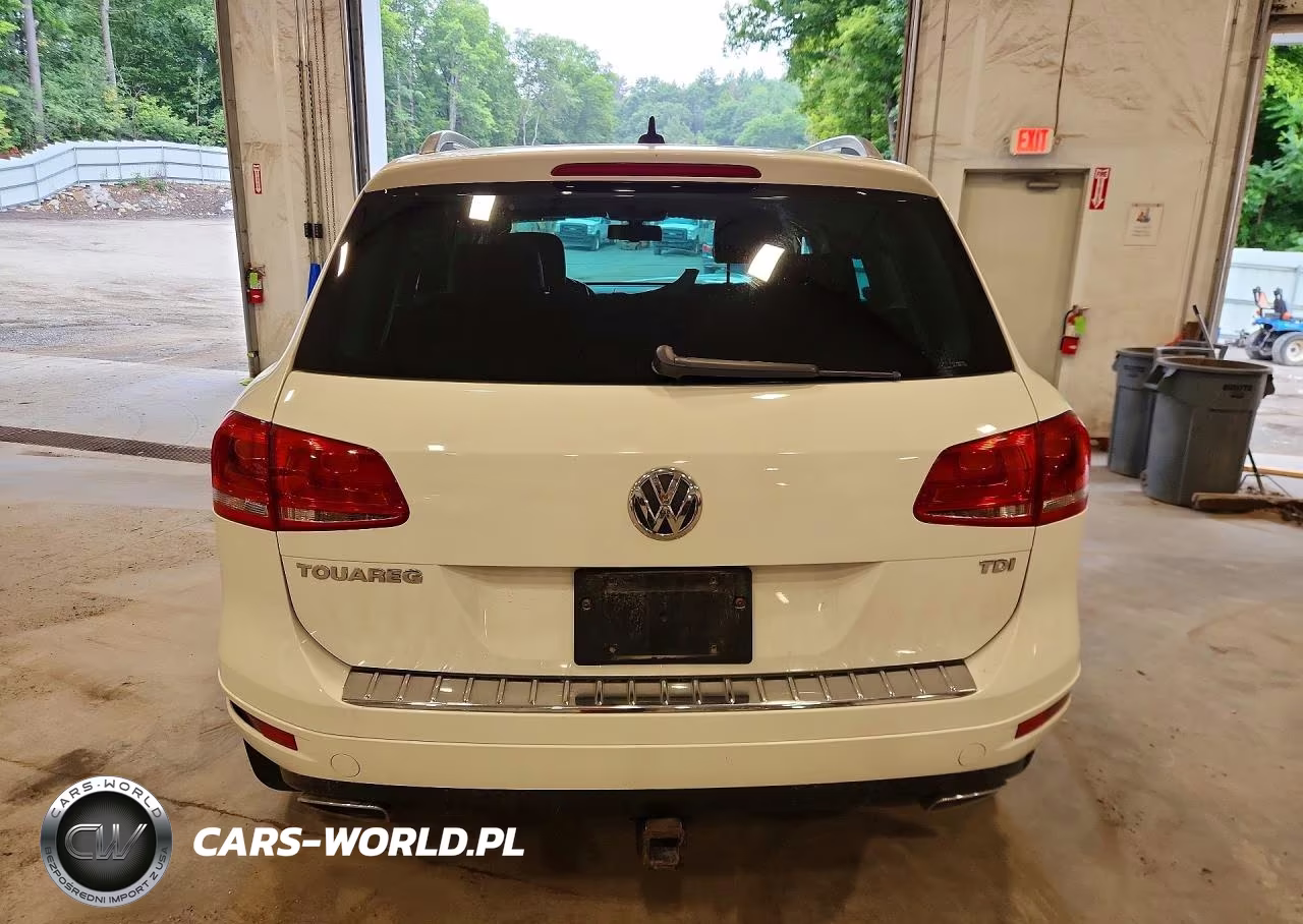 2014 Volkswagen Touareg V6 Tdi VIN:WVGEP9BP3ED009223 - 6