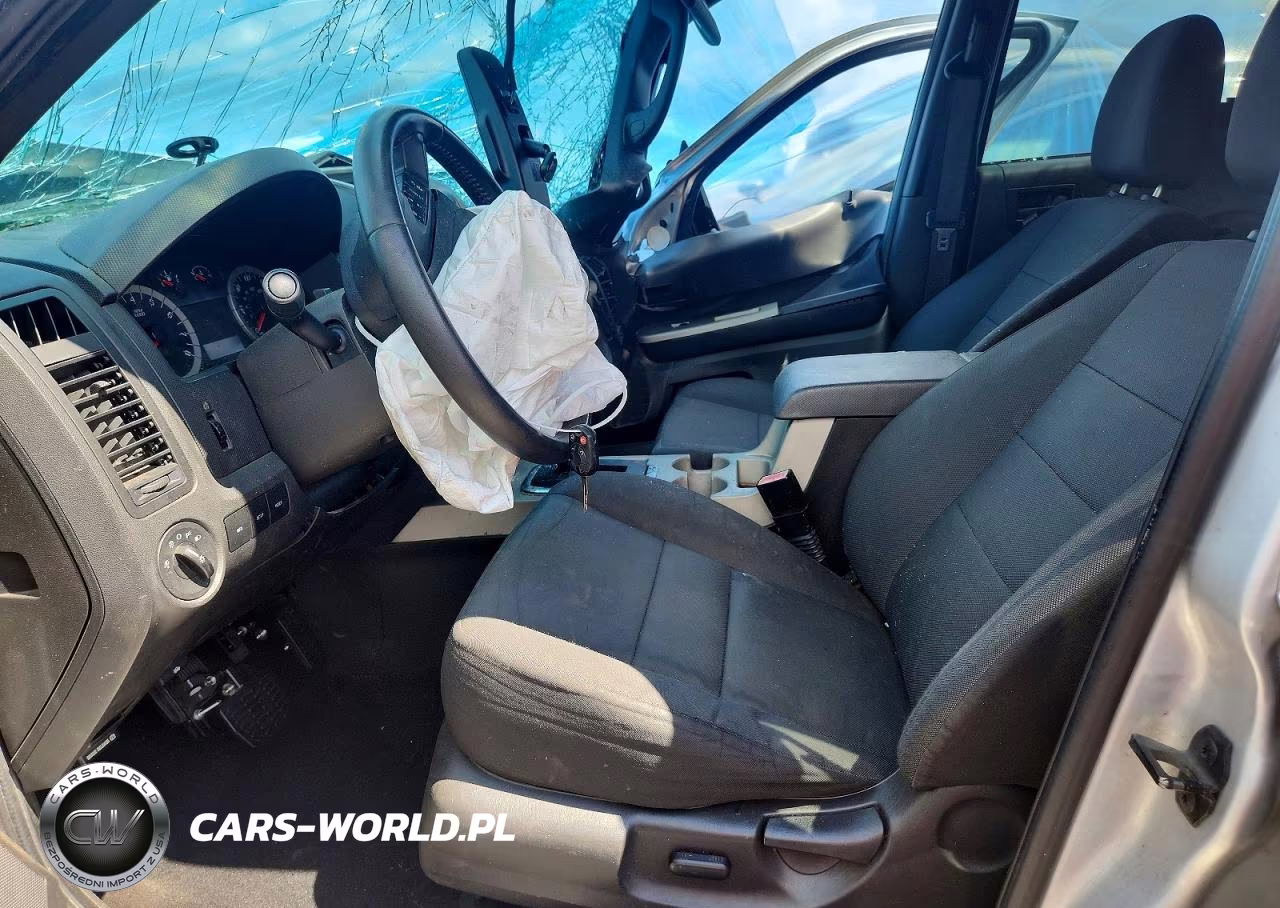 2011 Ford Escape Xlt VIN:1FMCU0D75BKA83257 - 7