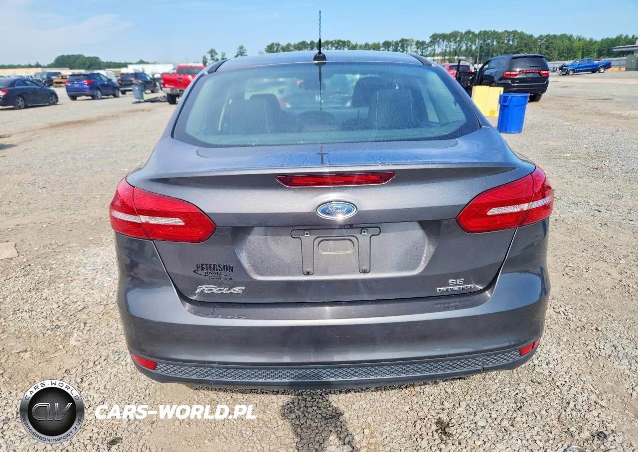 2015 Ford Focus Se VIN:1FADP3F25FL311136 - 6