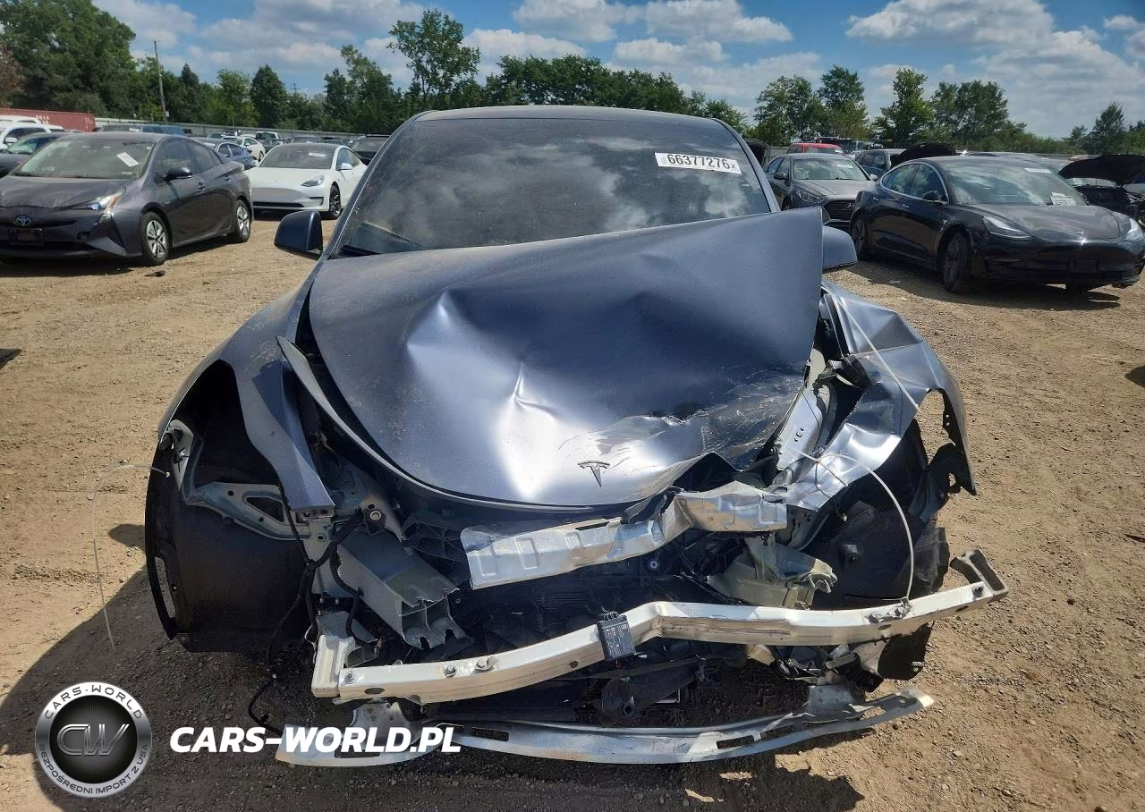 2020 Tesla Model Y VIN:5YJYGDEEXLF017968 - 5