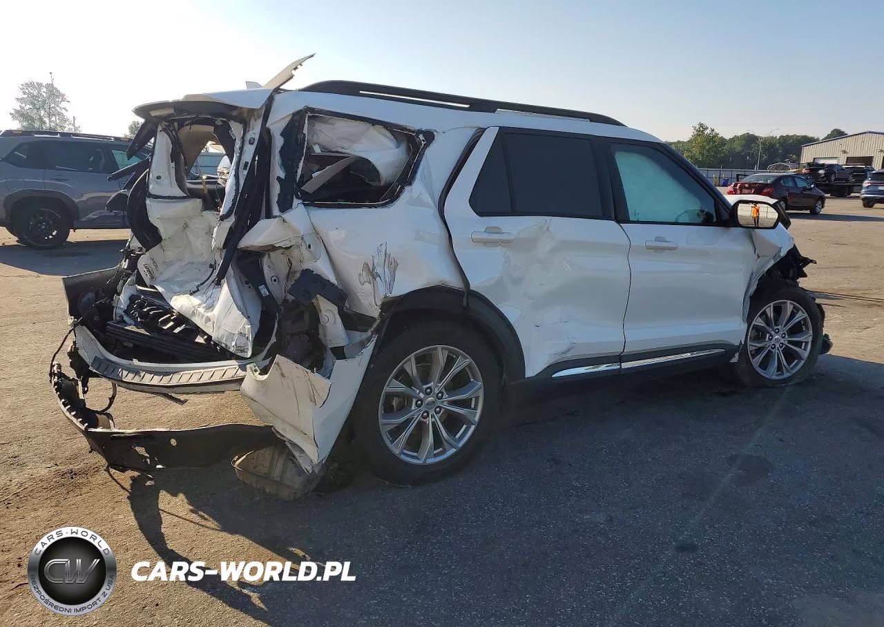 2020 Ford Explorer Xlt VIN:1FMSK7DH1LGA76085 - 3