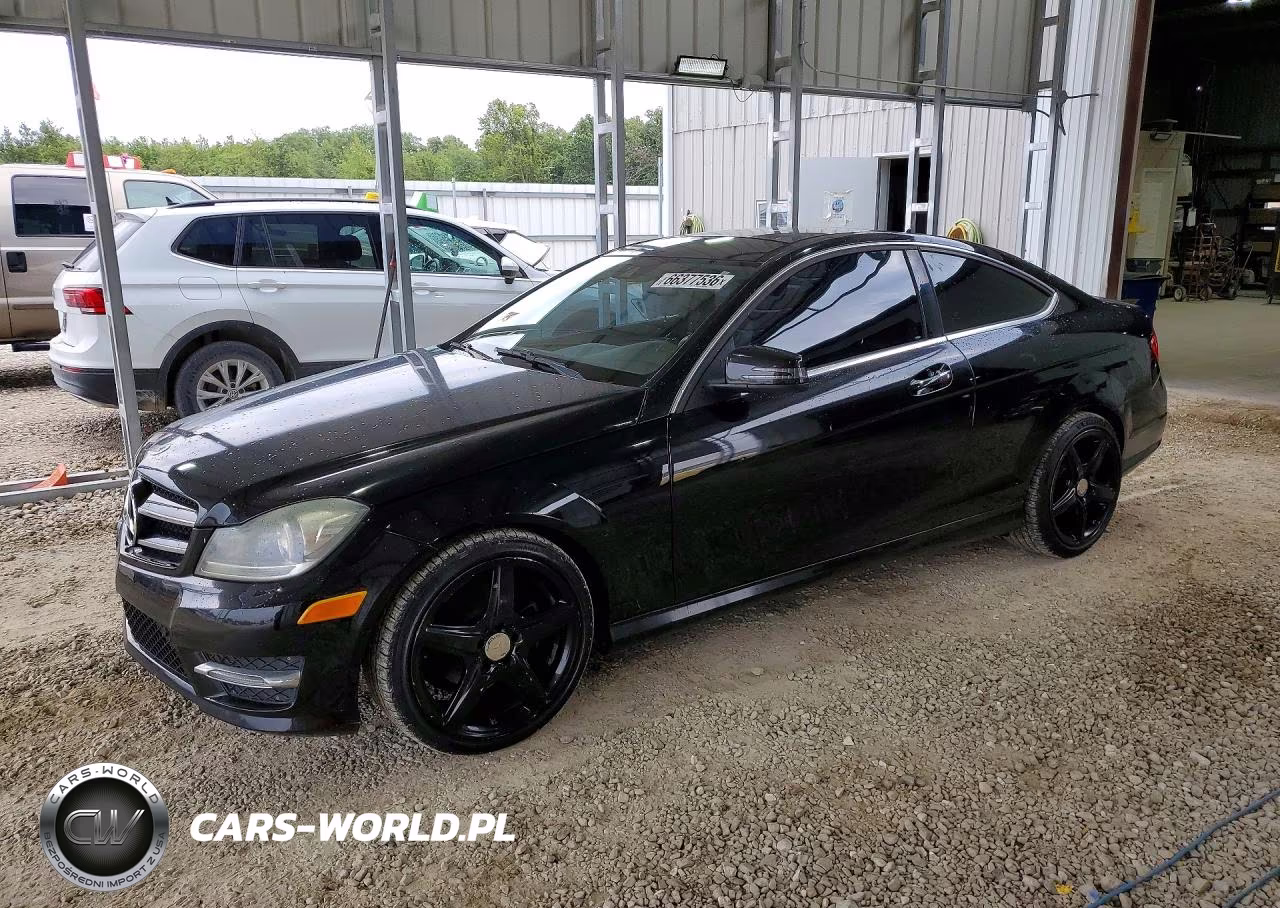 2015 Mercedes-Benz C 250 – zdjęcie 1 z 12