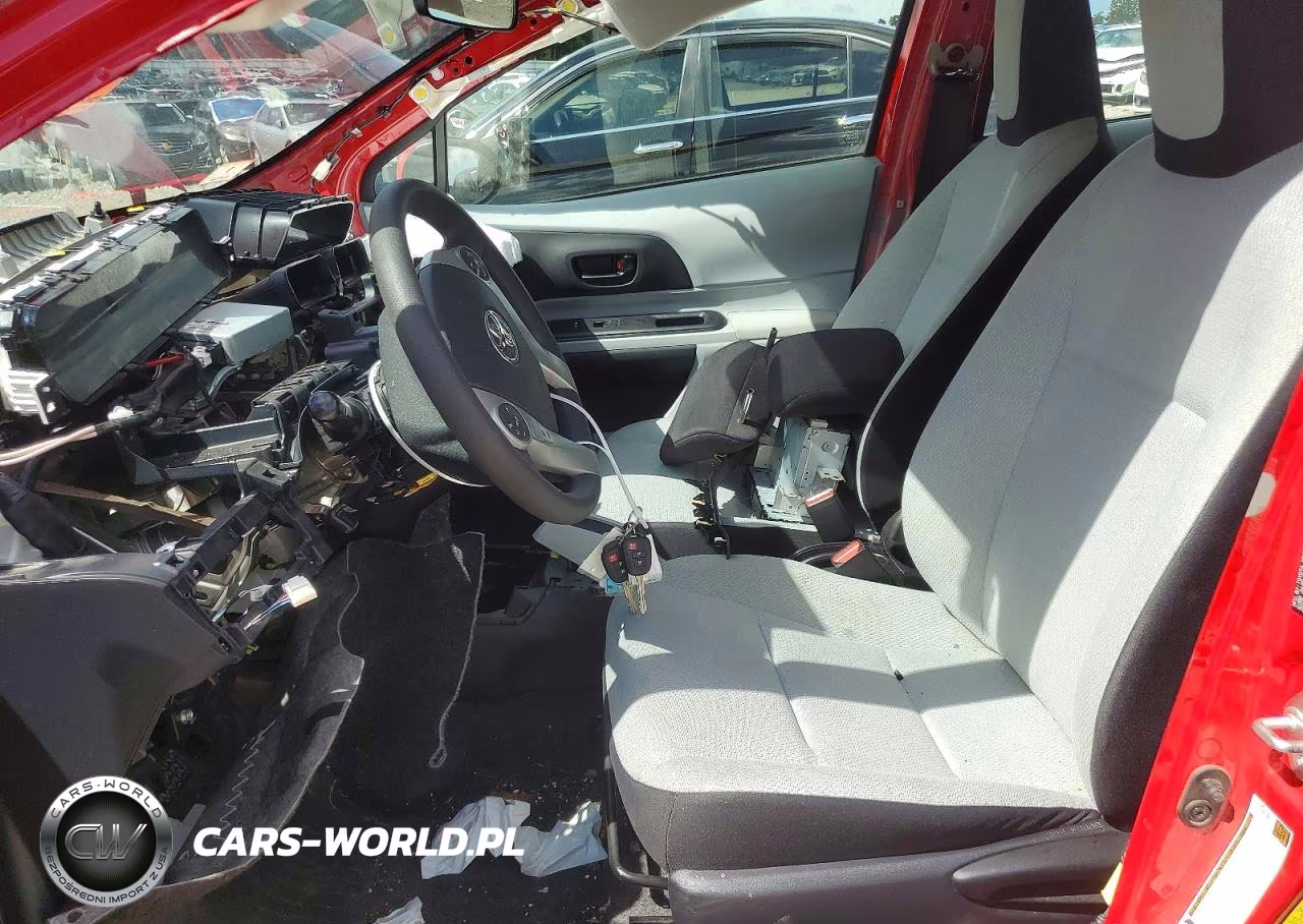 2012 Toyota Prius C One VIN:JTDKDTB39C1007257 - 7