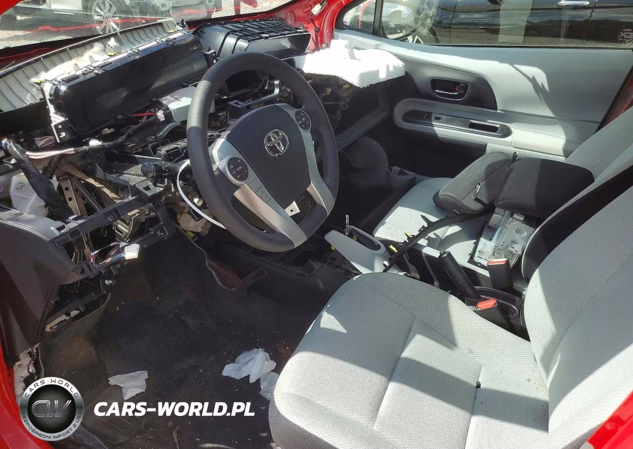 2012 Toyota Prius C One VIN:JTDKDTB39C1007257 - 8