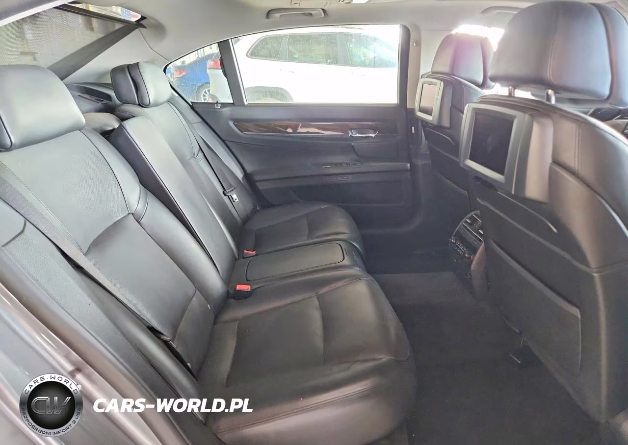 2011 BMW 750 Li VIN:WBAKB8C59BCY65797 - 10