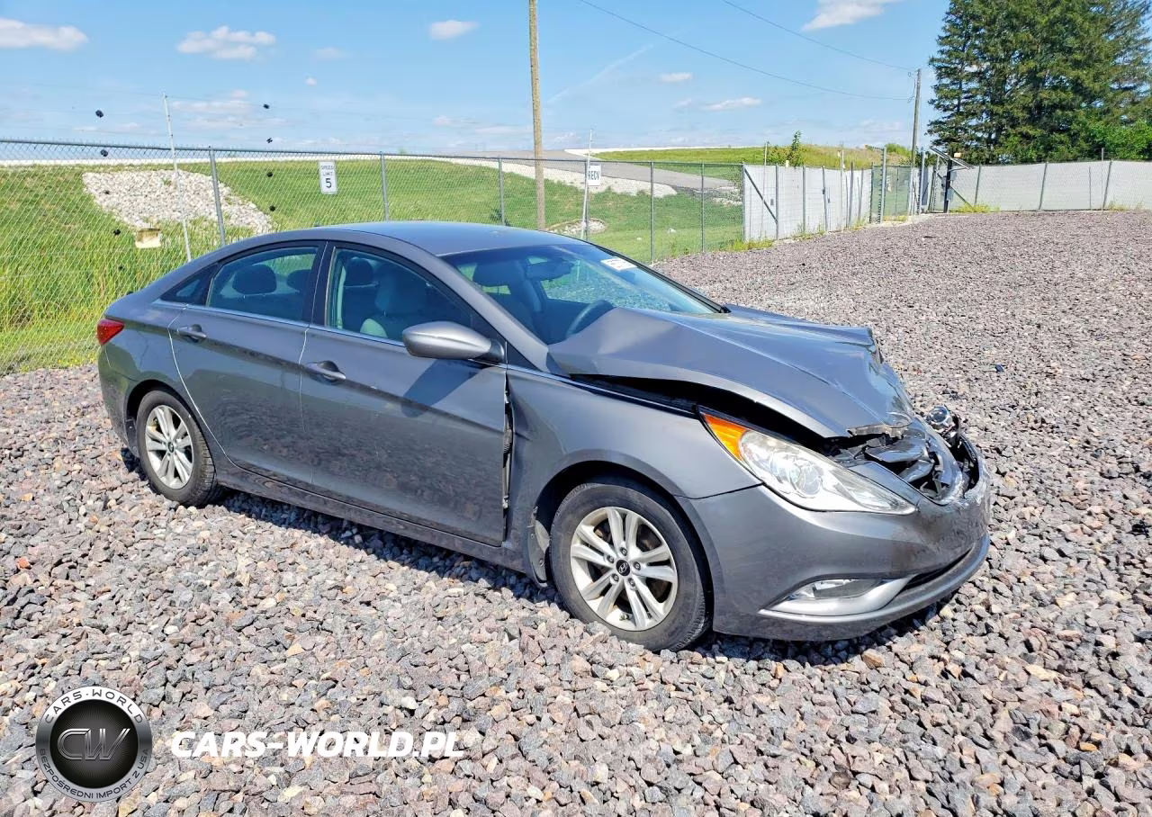 2013 Hyundai Sonata Gls VIN:5NPEB4AC4DH625915 - 4