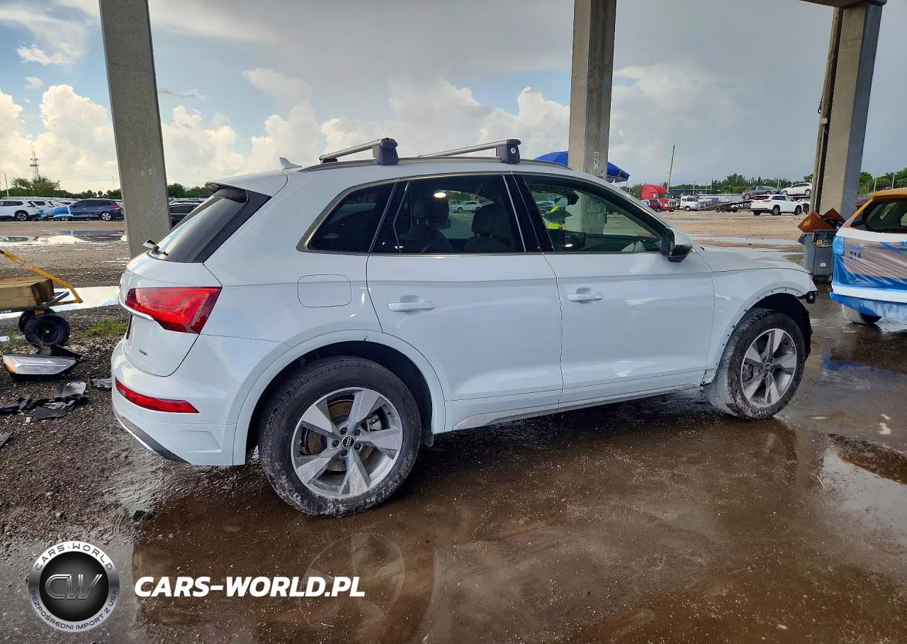 2023 Audi Q5 Premium 40 VIN:WA1ABAFY5P2137882 - 3