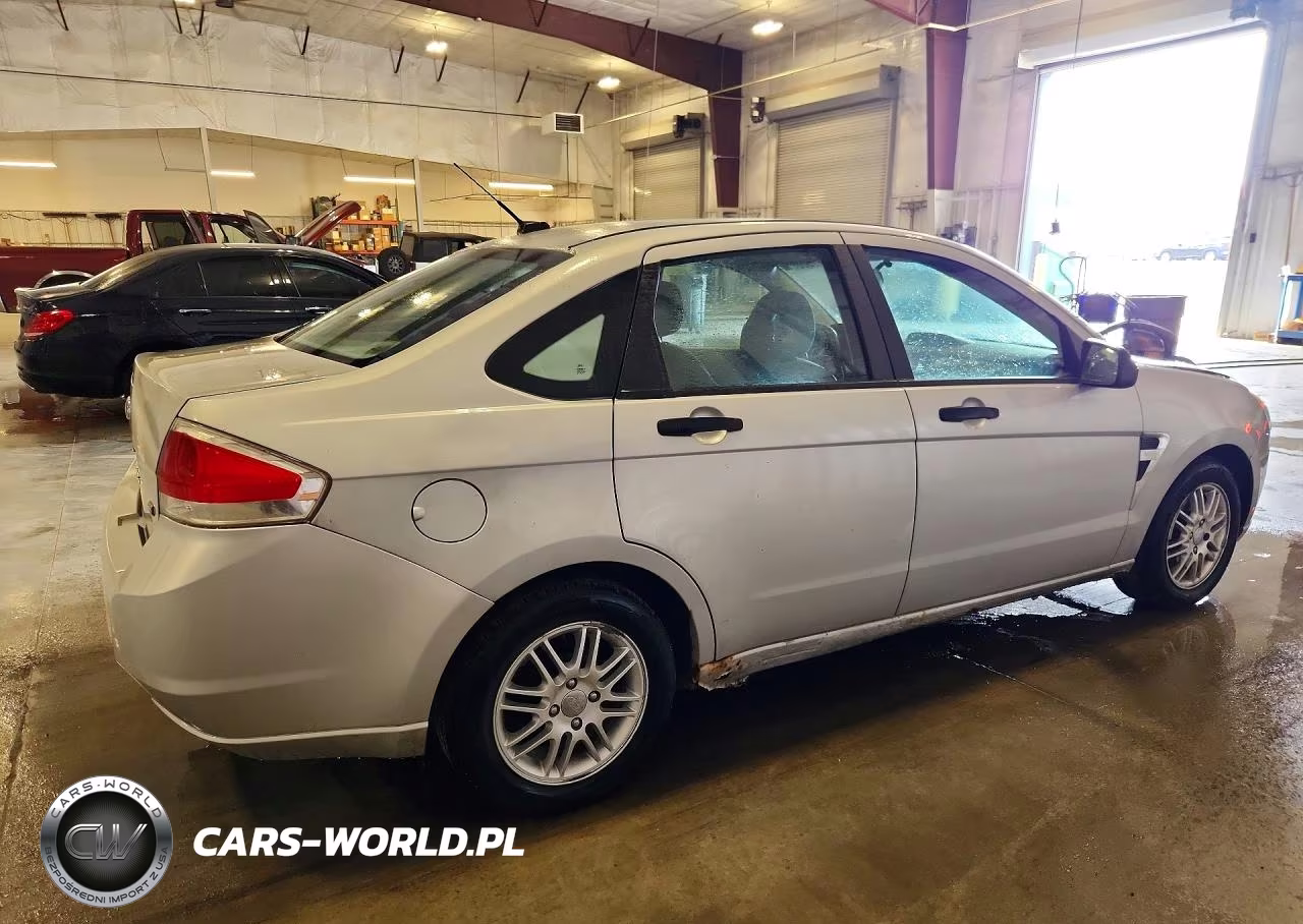 2008 Ford Focus Se VIN:1FAHP35N48W246472 - 3