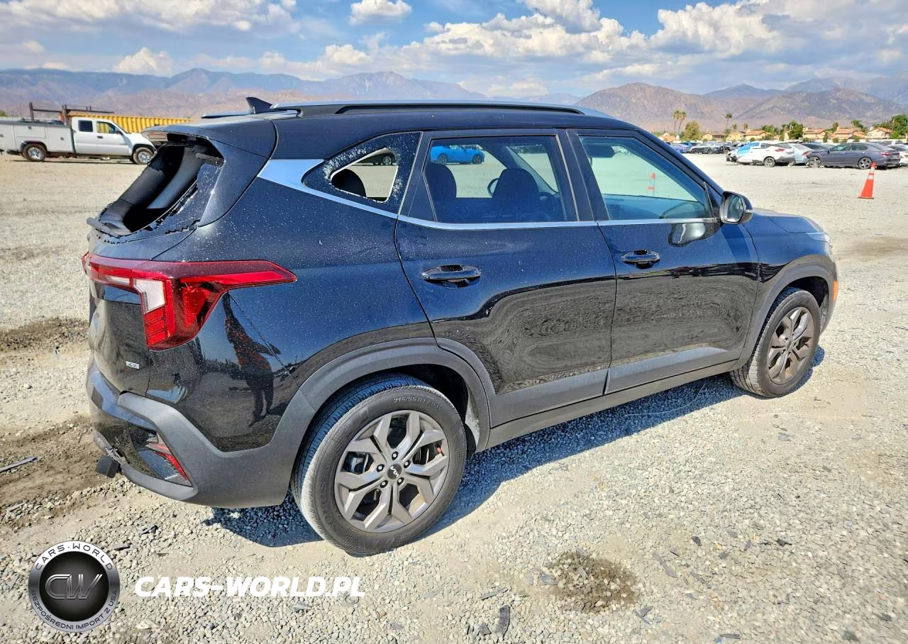 2024 Kia Seltos S VIN:KNDEUCAAXR7653166 - 3