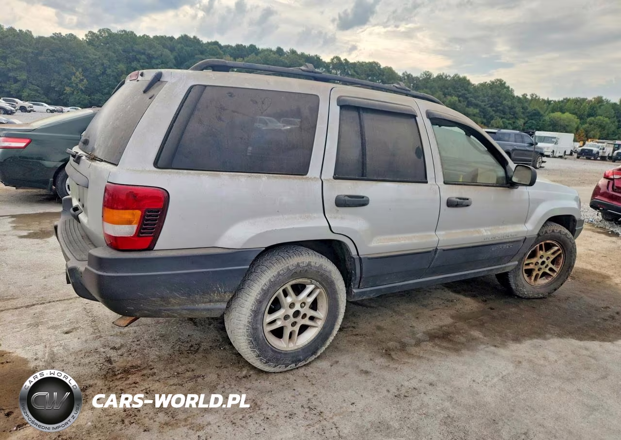 2003 Jeep Grand Cherokee Laredo VIN:1J4GX48S23C508569 - 3
