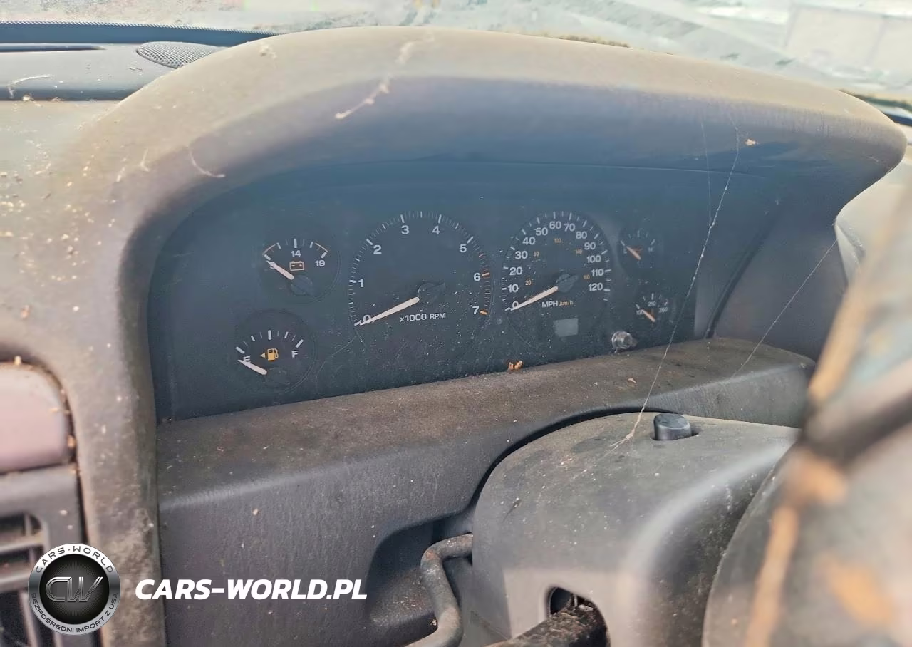 2003 Jeep Grand Cherokee Laredo VIN:1J4GX48S23C508569 - 9