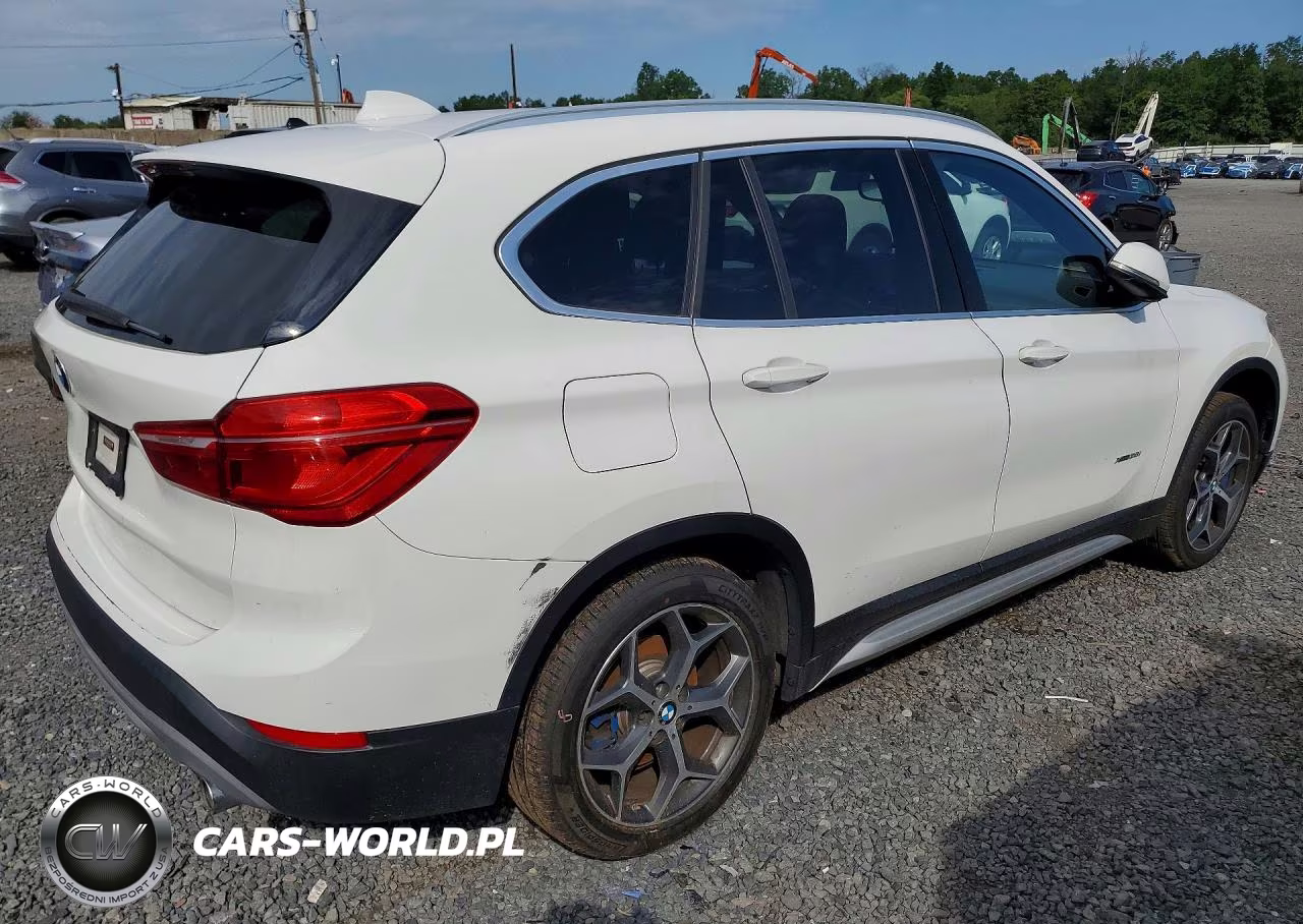2018 BMW X1 xDrive28I VIN:WBXHT3C38J5K25159 - 3