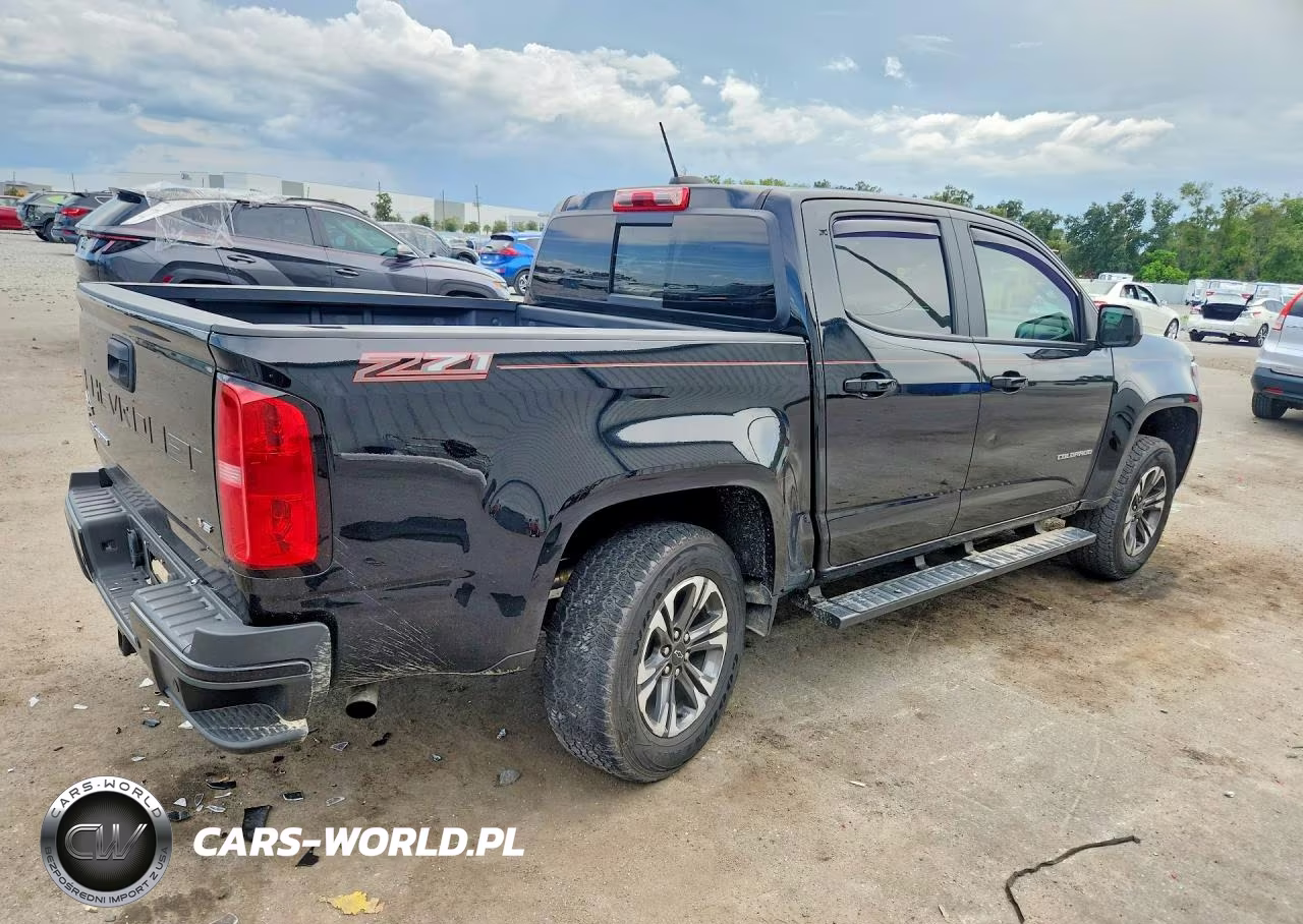 2022 Chevrolet Colorado Z71 VIN:1GCGSDEN4N1324624 - 3