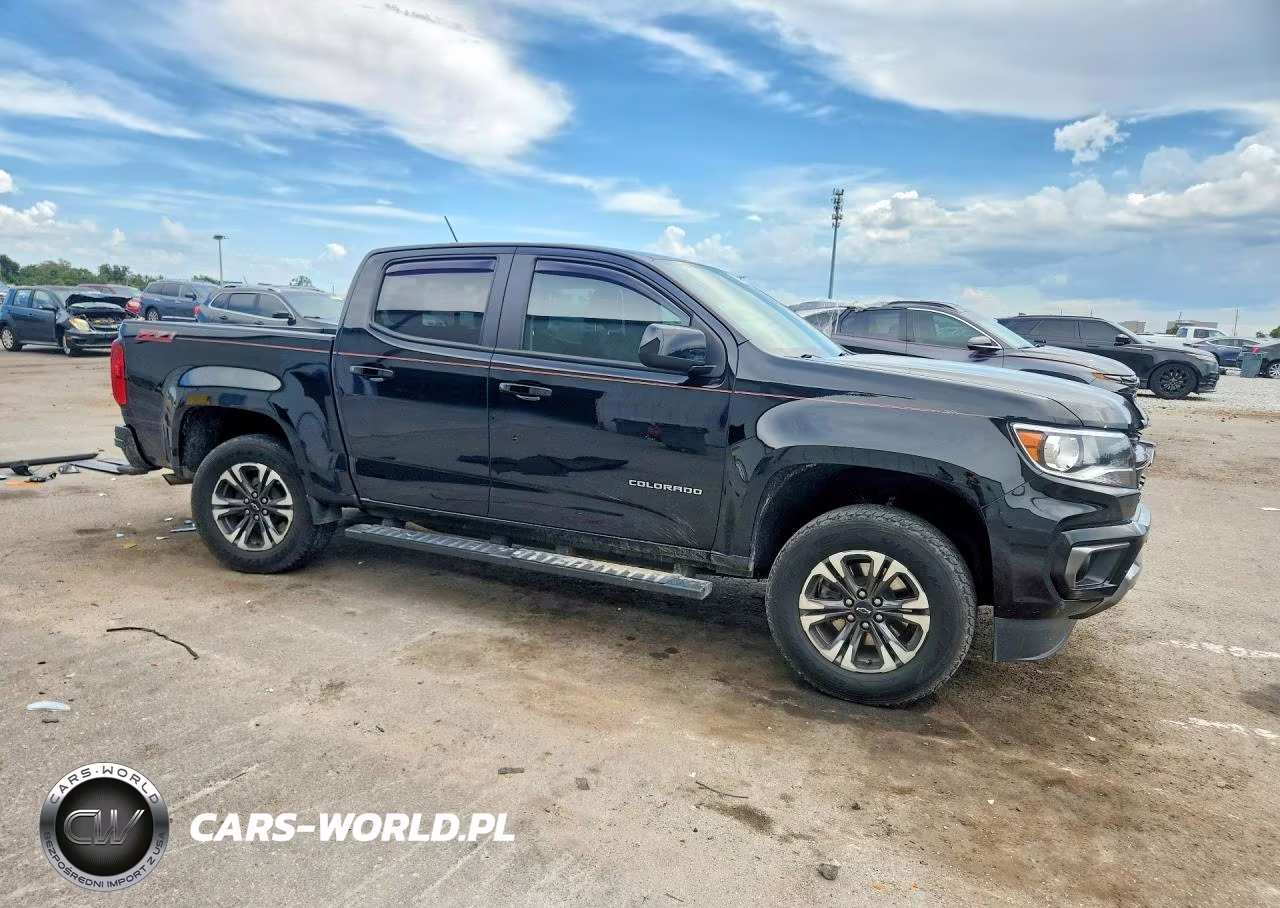 2022 Chevrolet Colorado Z71 VIN:1GCGSDEN4N1324624 - 4