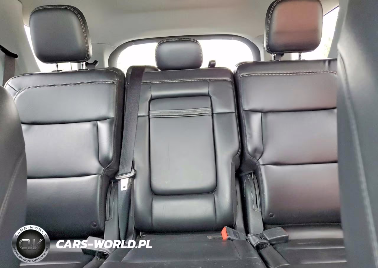2023 Ford Explorer Xlt VIN:1FMSK7DHXPGB18162 - 10